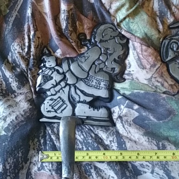 Stocking holders - Picture 3 of 5